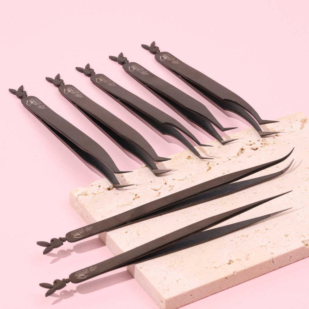 Black Rabbit Lash Tweezers - Fiber Tip