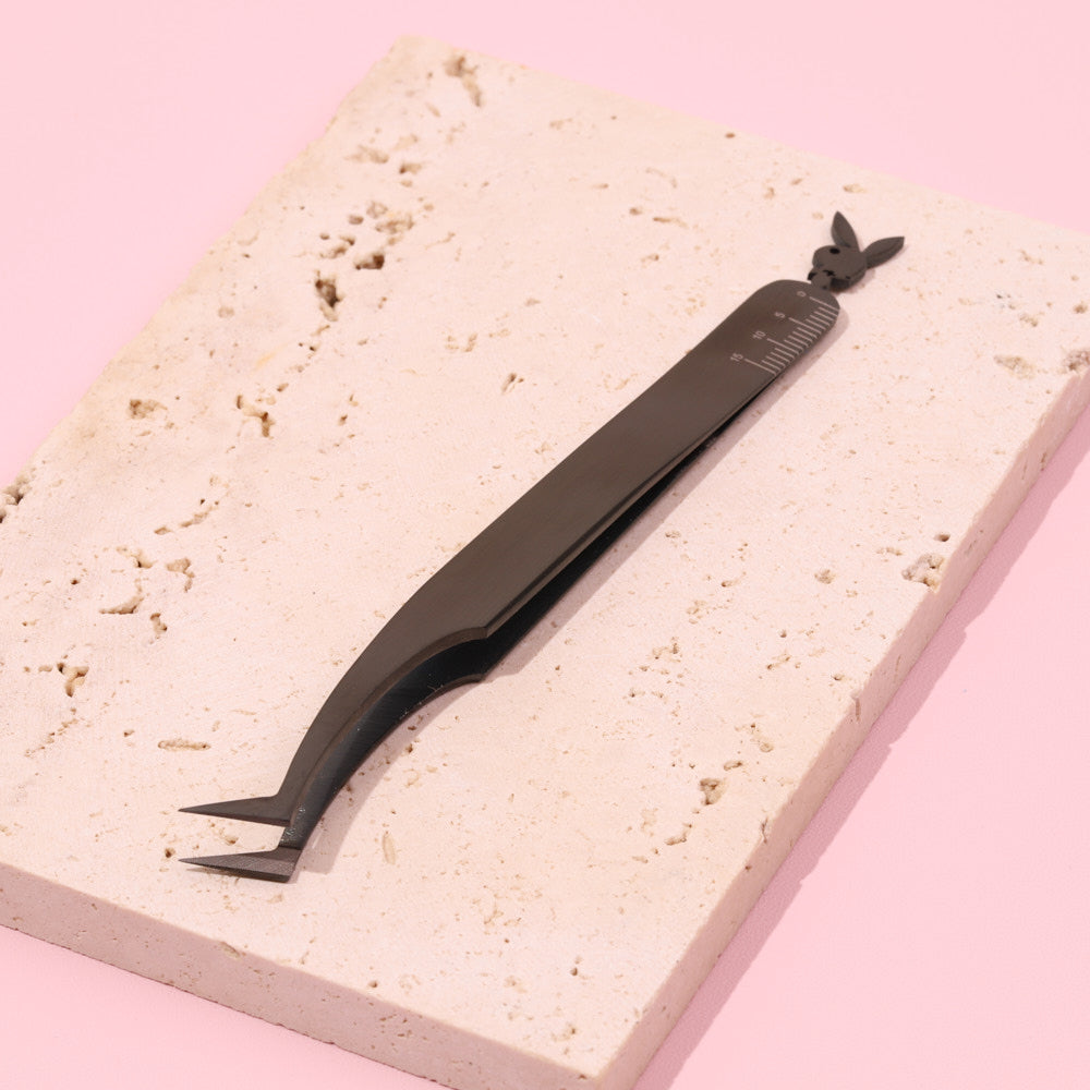 Black Rabbit Lash Tweezers - Fiber Tip