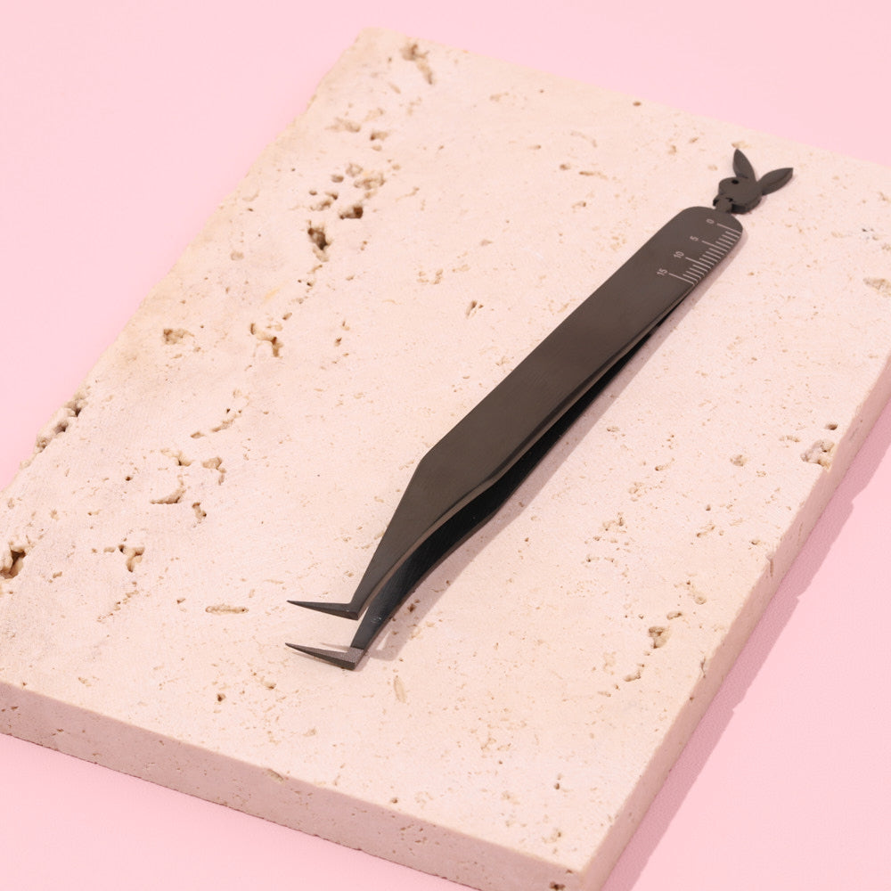 Black Rabbit Lash Tweezers - Fiber Tip