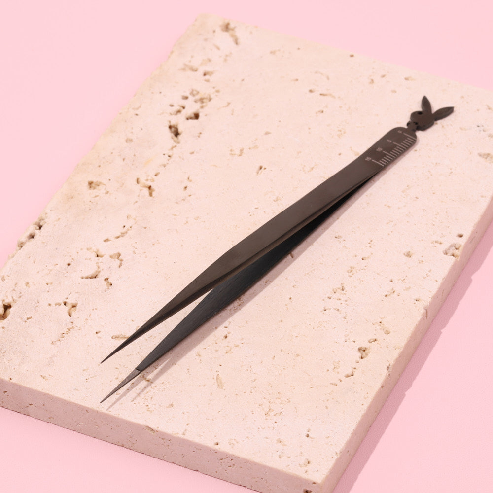 Black Rabbit Lash Tweezers - Fiber Tip