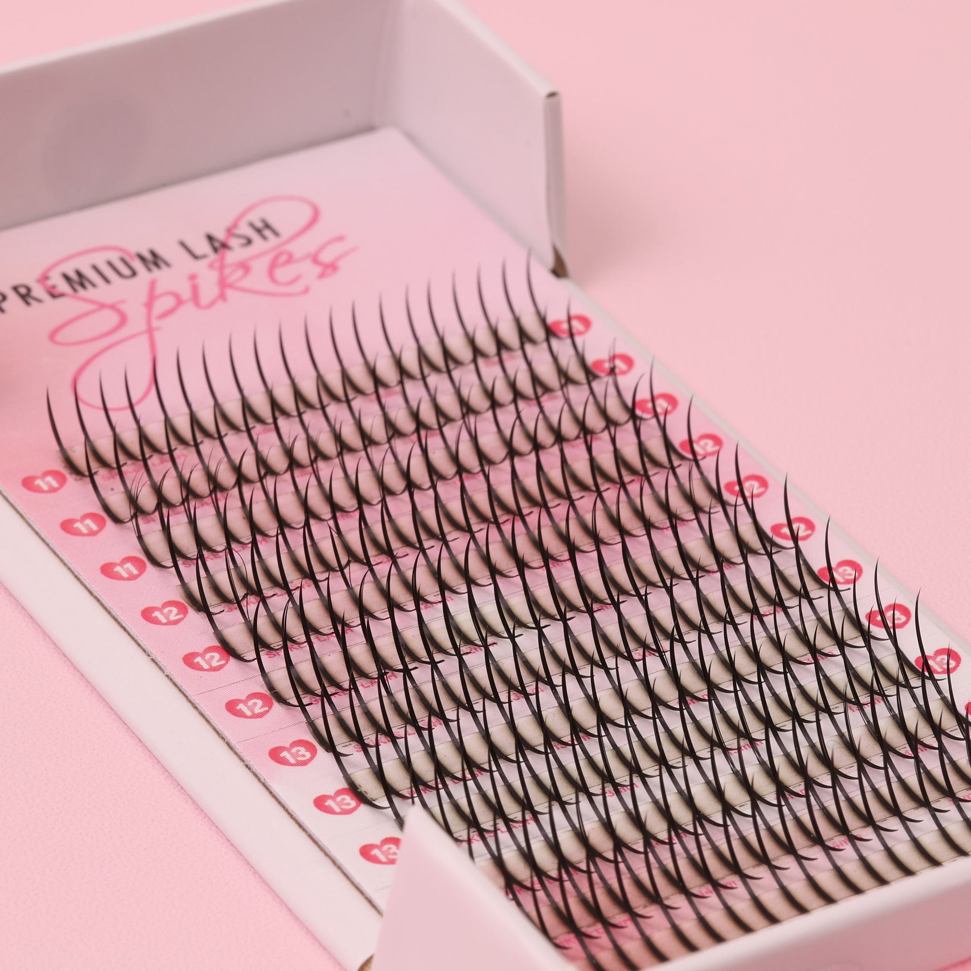 spike lash extensions.