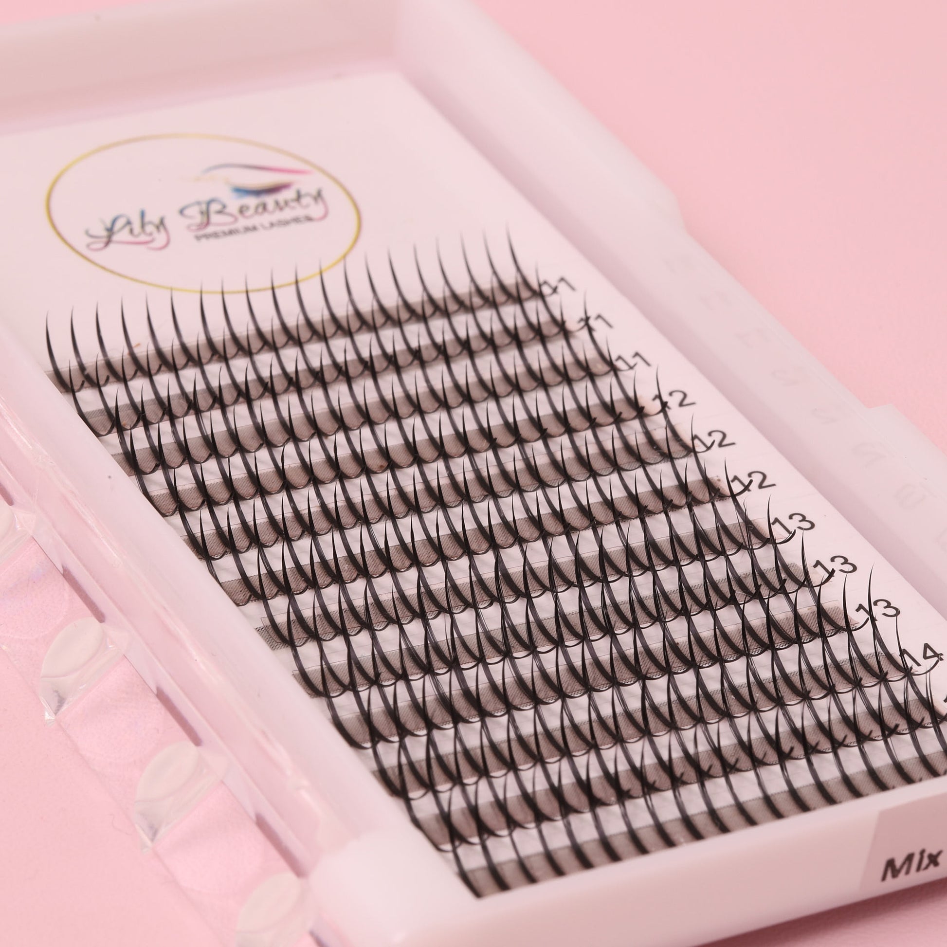 spike lash extensions.