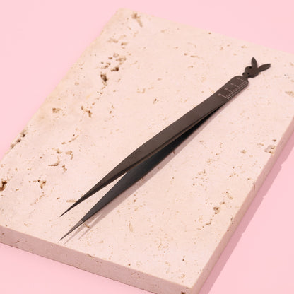 Black Rabbit Lash Tweezers - Fiber Tip