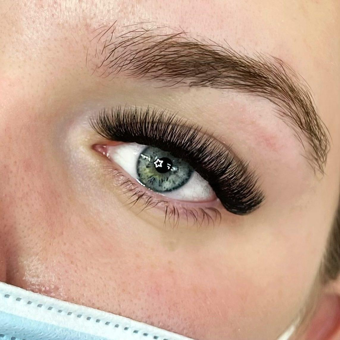 6d lashes on sale